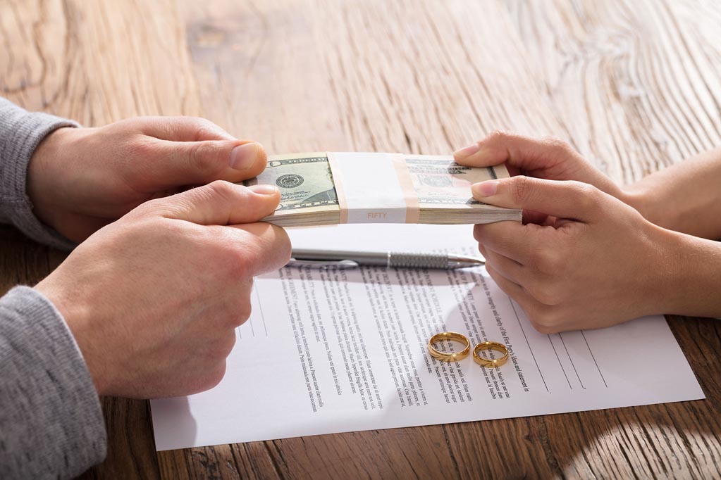 Money matters complicate Indiana divorces